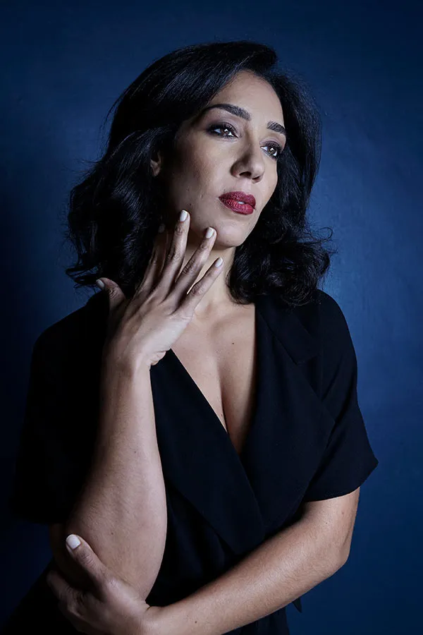 Book photo Actrice / Comédienne Paris — shooting professionnel — exemple 859 — photo en grand