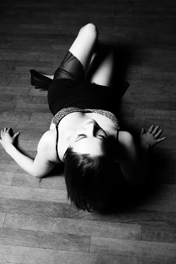 Book photo Pro#1 Glamour NB Paris — Paris — shooting professionnel — exemple 28 — photo en grand