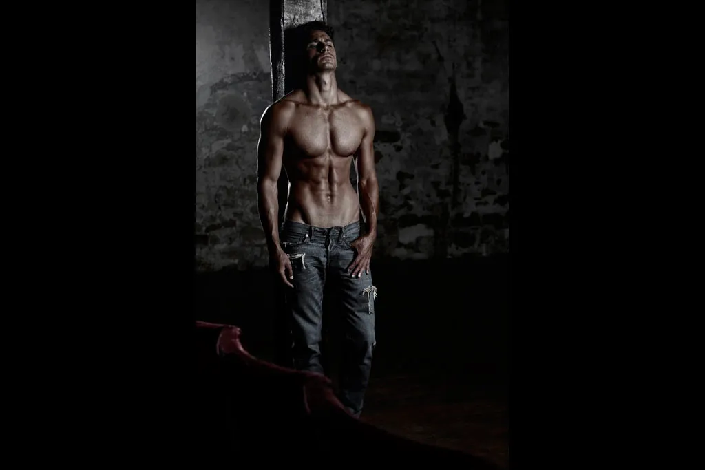 Book photo Homme — Paris — studio — shooting professionnel — exemple 35 — photo en grand