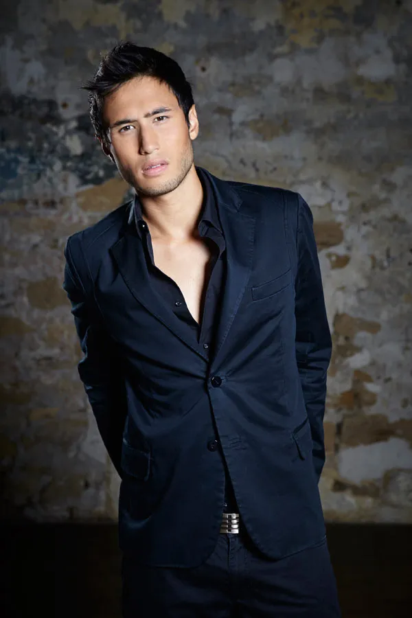 Book photo Homme — Paris — studio — shooting professionnel — exemple 65 — photo en grand