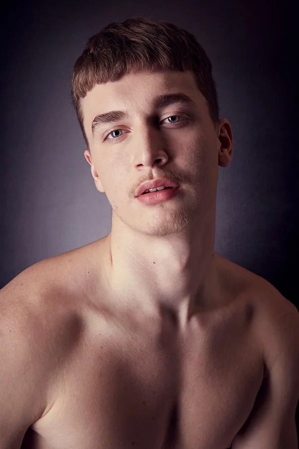 Book photo Pro#1 Portrait Paris — Paris — shooting professionnel — exemple 24 — photo en grand
