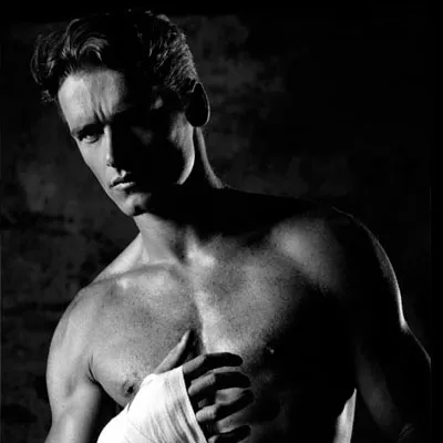 Book photo Homme — Paris — studio — shooting professionnel — exemple 40 — aperçu