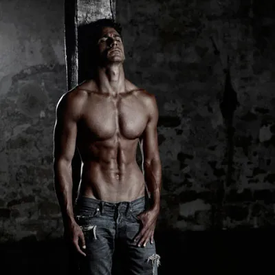 Book photo Homme — Paris — studio — shooting professionnel — exemple 35 — aperçu